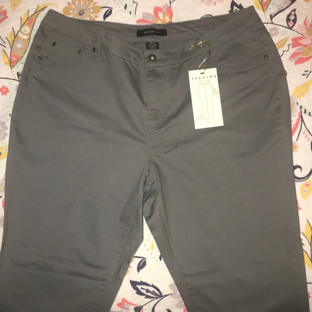 Ashley Stewart women’s Plus size 20 jegging- Gray